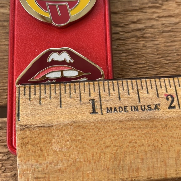 Coach Varsity Classic Pin Set on Red Leather Fob - Picture 11 of 14